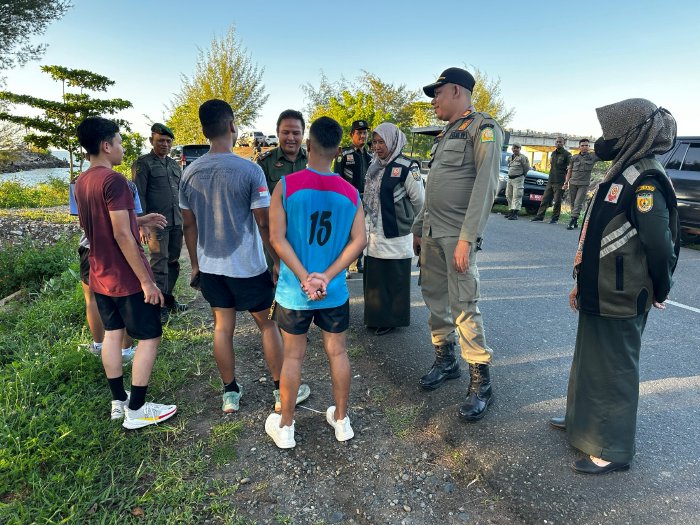 Pengawasan Syariat Islam oleh Satpol PP & WH Prov Aceh bersama dengan Satpol PP & WH Kota Banda Aceh di seputaran Kota Banda Aceh
